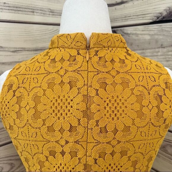 FOREVER 21 Golden Yellow High Neck Lace Shift Dress Size Small - Picture 6 of 7